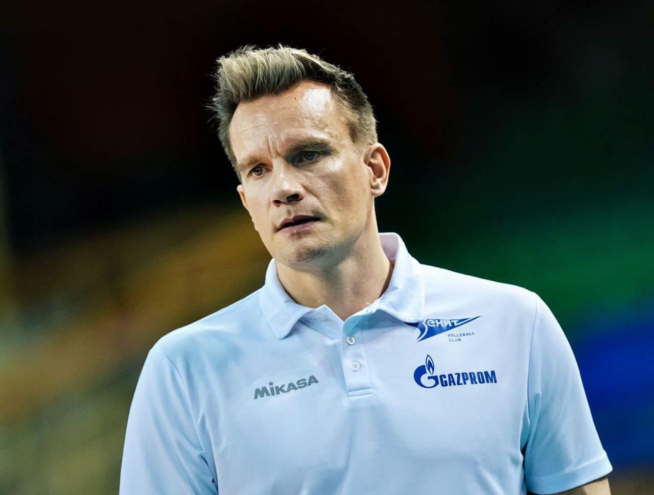 Tuomas Sammelvuo on Suomen miesten lentopallomaajoukkueen päävalmentaja ja entinen suomalainen huippulentopalloilija.