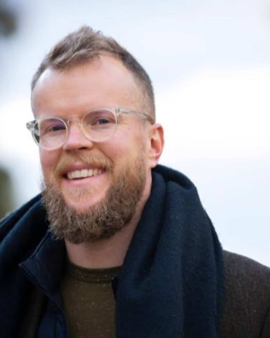Antti Mäki on digiajan kokenut kasvu- ja muutosjohtaja.